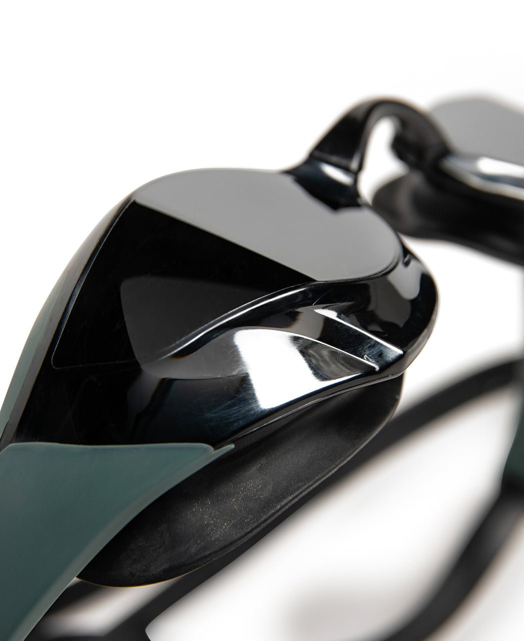 Cobra Edge Swipe Mirror, hopea - vihreäArena