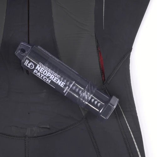 Tenacious Tape Neoprene Patch – neopreenivarusteiden korjauspaikkaGearAid