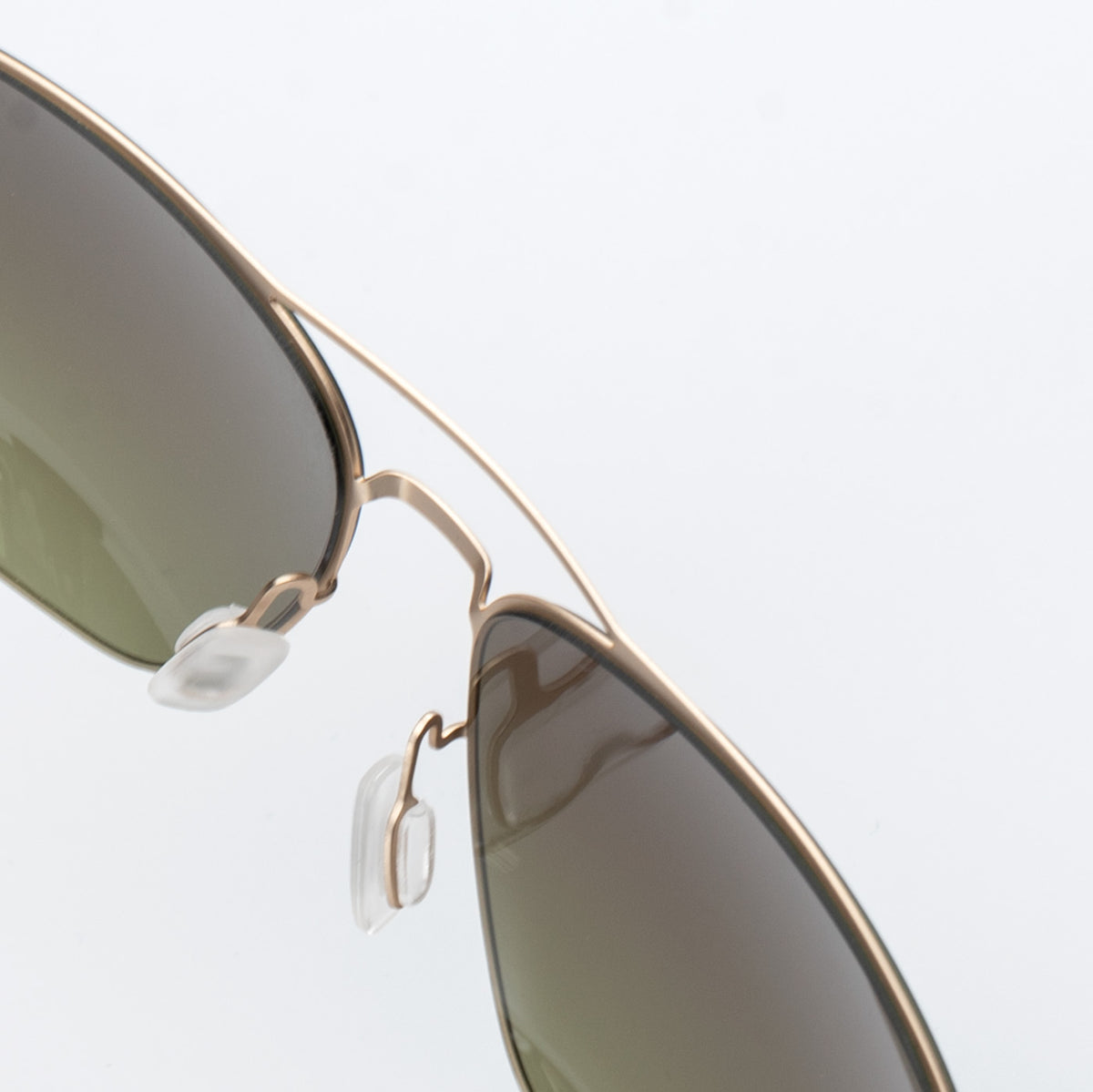 Aidan aurinkolasit, musta