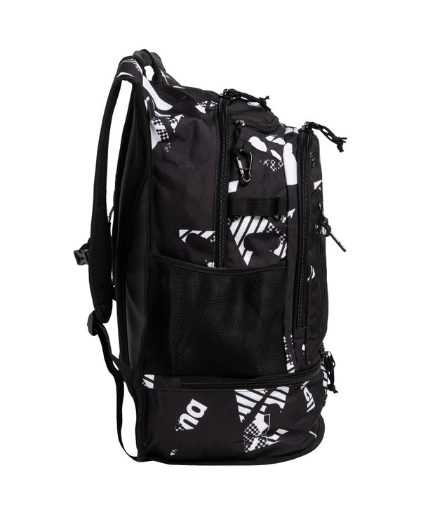 Fastpack 3.0 Allover Ric reppu, musta-valkoinen