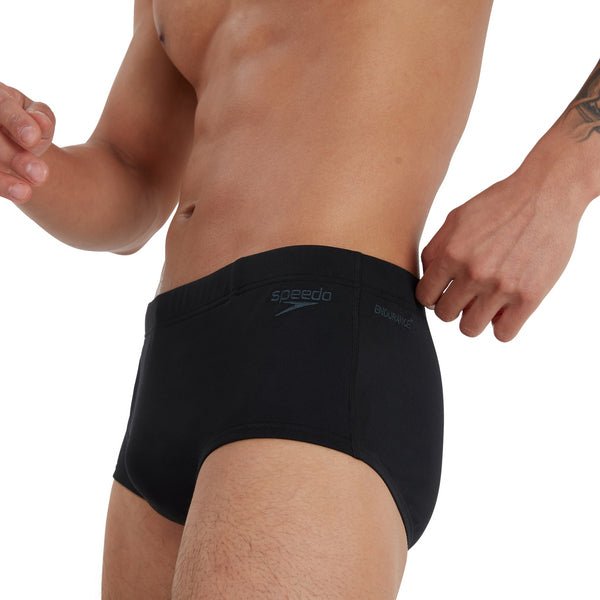 ECO Endurance+ V Cut 17cm Brief miesten uimahousutSpeedo