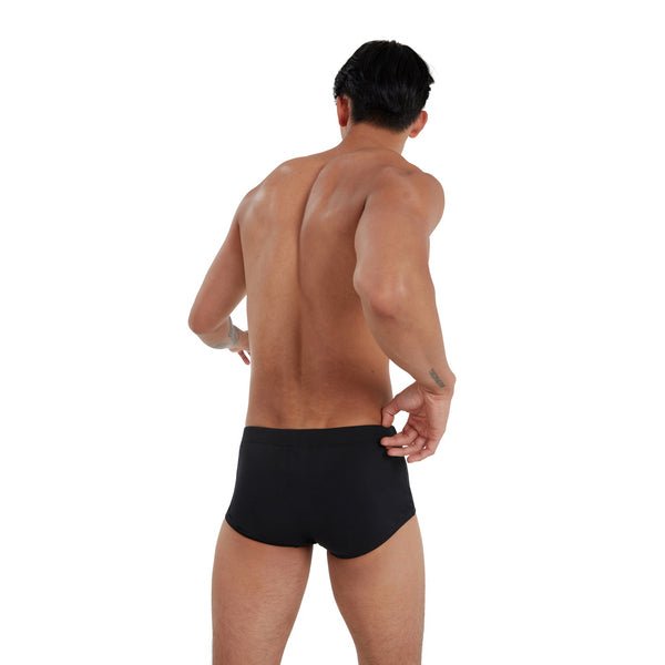 ECO Endurance+ V Cut 17cm Brief miesten uimahousutSpeedo